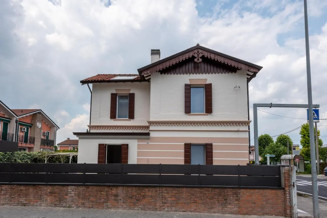 Il Treno Dei Sogni Bed & Relais Hotel Conselve Italy